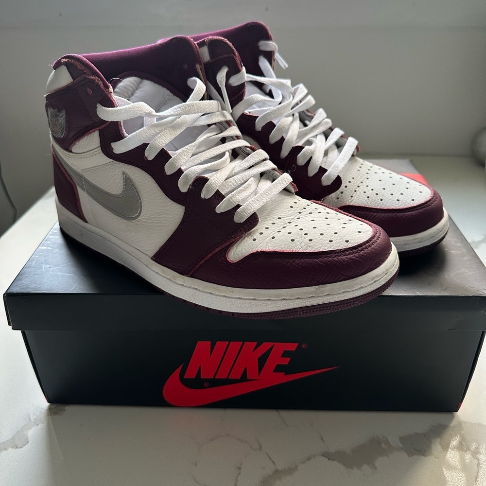 Nike air jordan bordeaux  1s